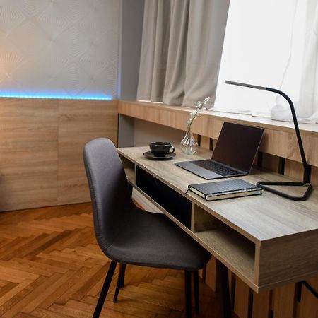 City Center Getaway - Cozy Accommodation For Your Perfect Stay Bükreş Dış mekan fotoğraf