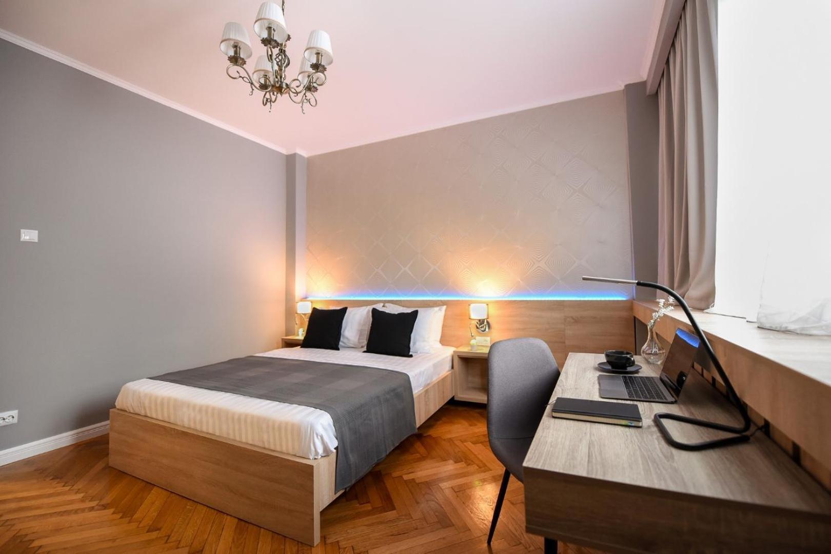 City Center Getaway - Cozy Accommodation For Your Perfect Stay Bükreş Oda fotoğraf