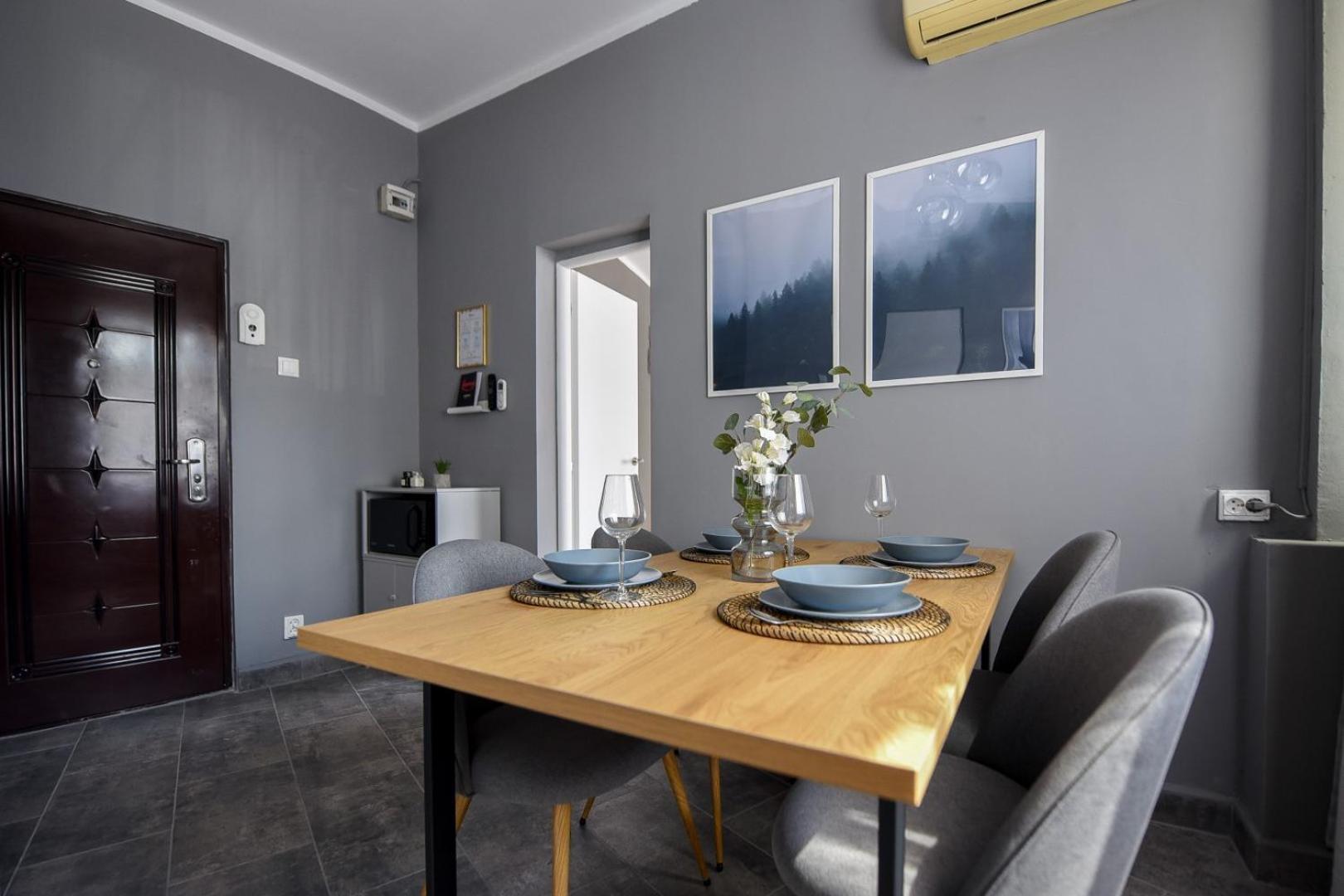 City Center Getaway - Cozy Accommodation For Your Perfect Stay Bükreş Oda fotoğraf